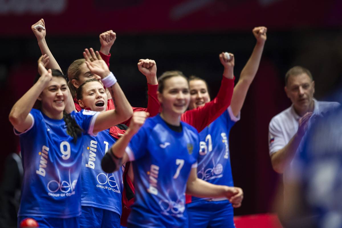 Дания – Россия: прогноз и ставка на матч чемпионата Европы среди женщин