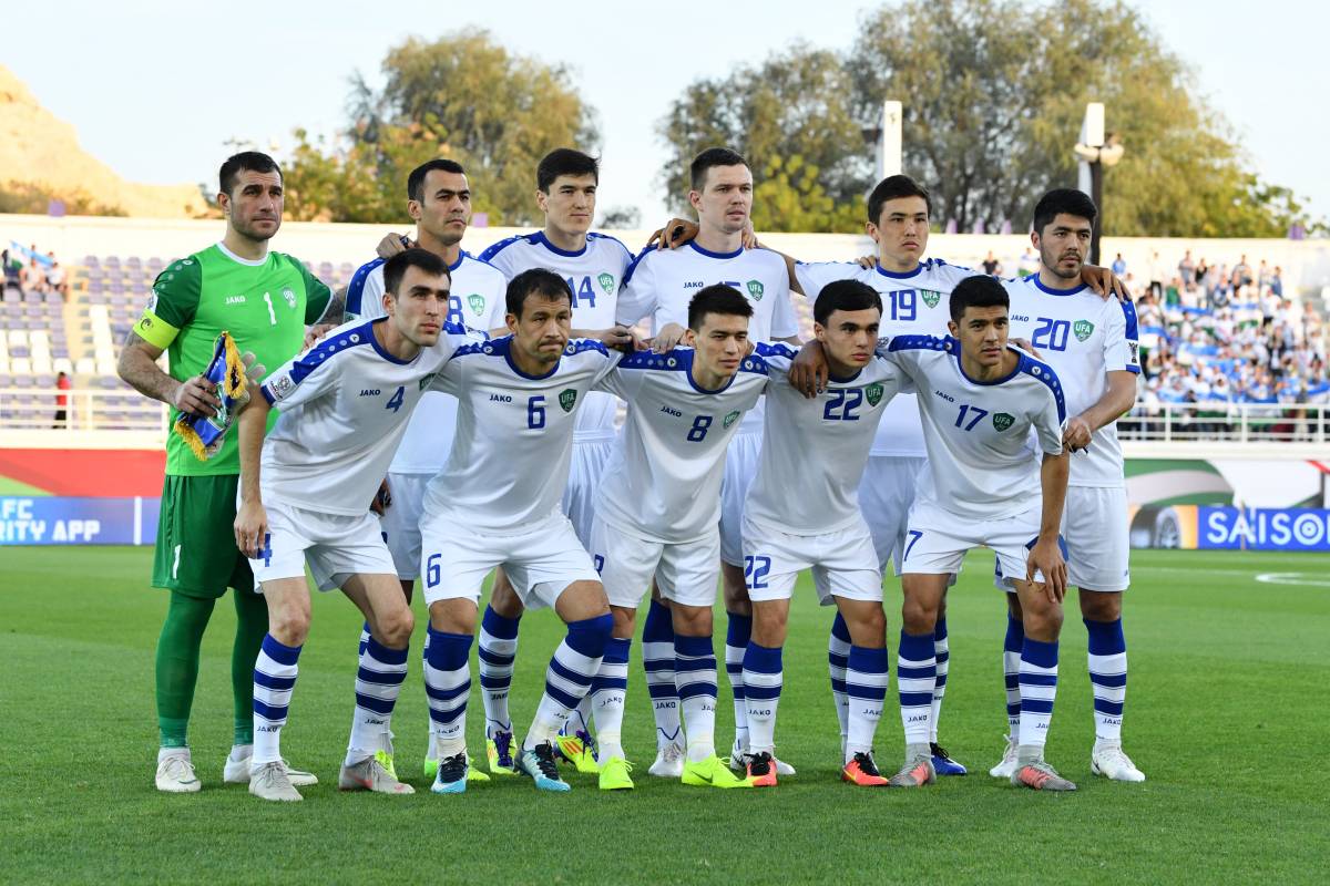 Прогноз в узбекистане. Сборная Мальдив по футболу. Uzb Football Cup. Кубок Азии по футболу 2004. Team Uzbekistan.