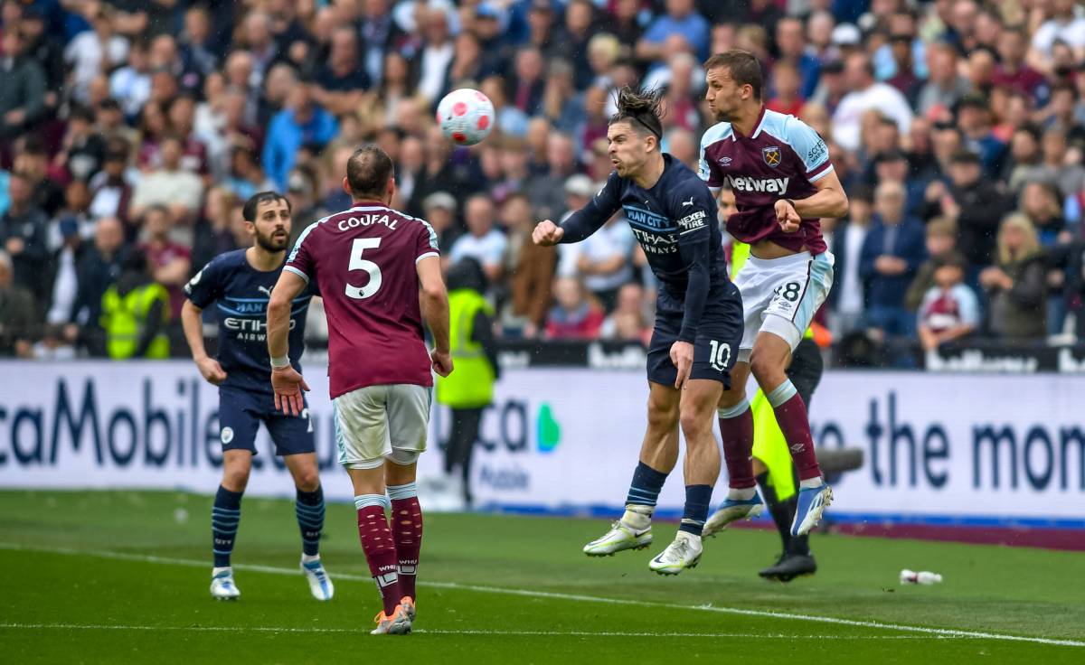 футбол сегодня. фрайбург вест хэм прогноз на матч. фрайбург вест хэм прогноз на матч. вест хэм. тоттенхэм вест хэм прогноз.