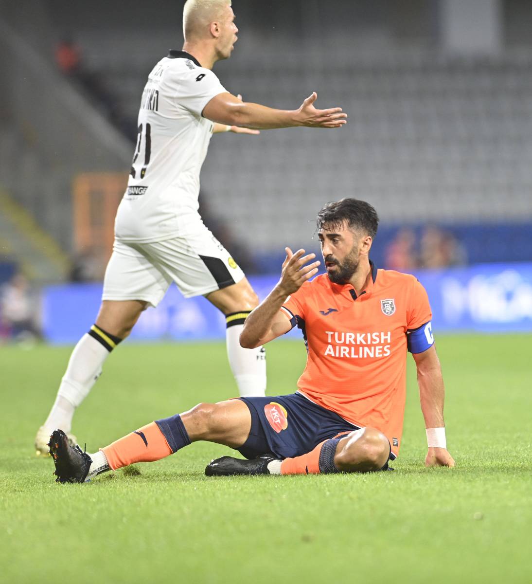 Лейпциг - истанбул башакшехир - 2:0. Лига чемпионов – истанбул башакшехир. Футбол сегодня. Истанбул башакшехир матчи. Истанбул башакшехир матчи.