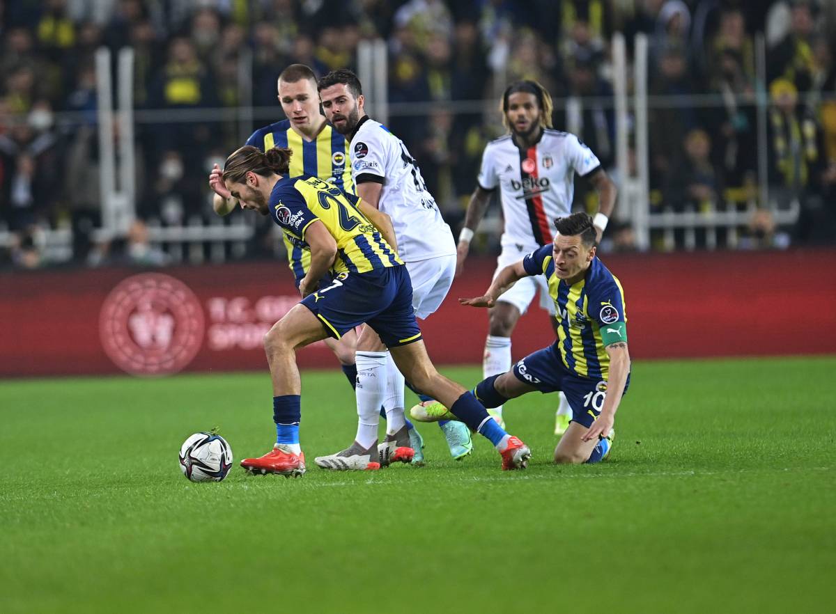 Besiktas – Fenerbahce: forecast and bet on the Turkish Championship match