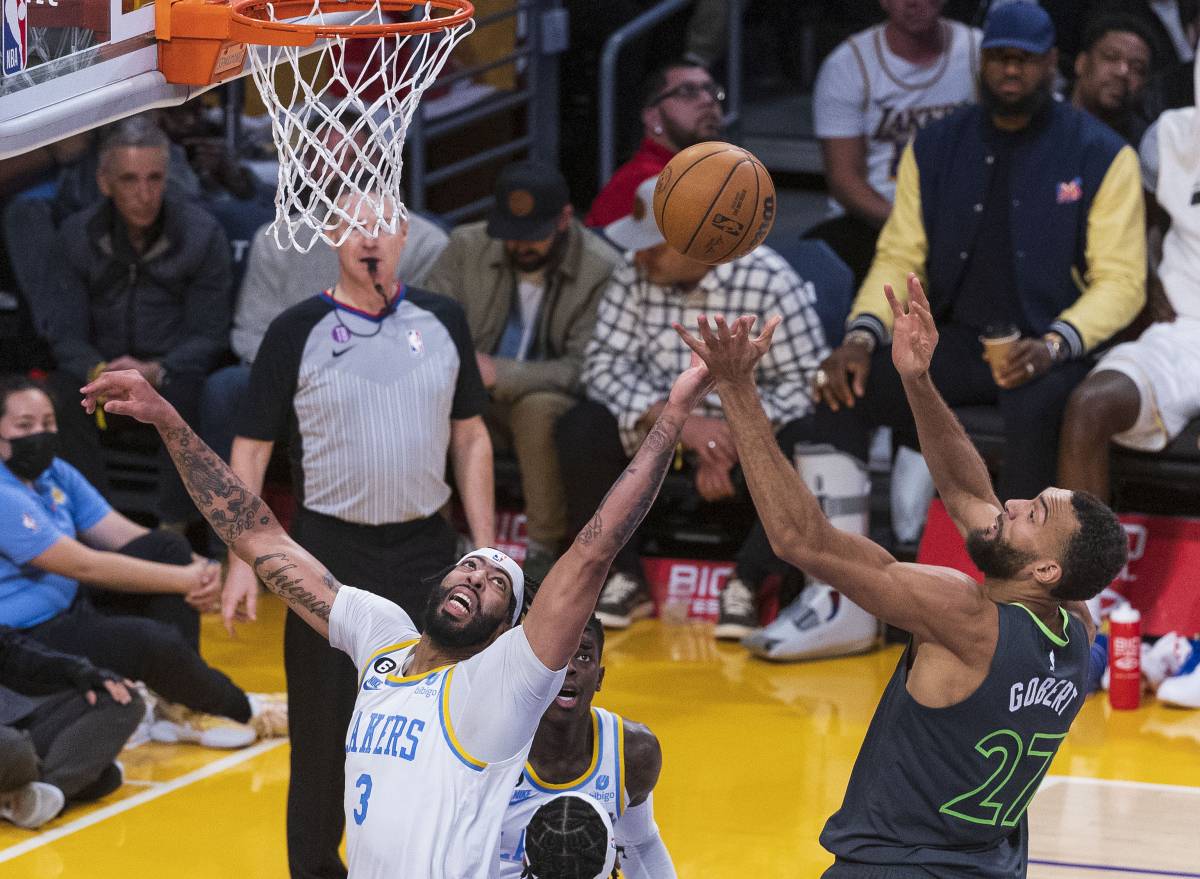 «Лос-Анджелес Лейкерс» - «Мемфис Гриззлис»: прогноз на матч регулярного первенства НБА